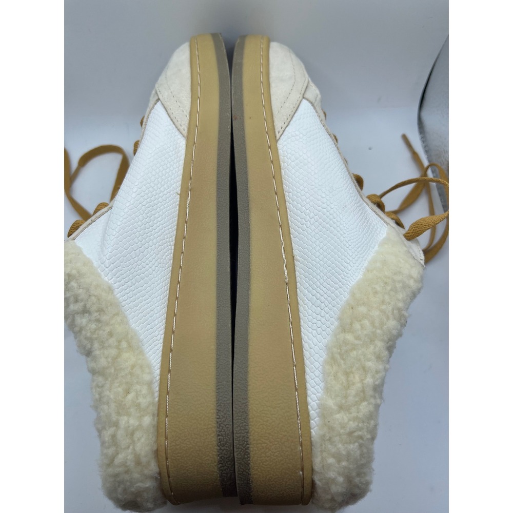 Miracle Miles White Sherpa Lined Sneakers Star Embellished Women Size 9 Shoes - Picture 4 of 8